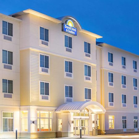 Days Inn & Suites By Wyndham Kearney Ne Eksteriør bilde