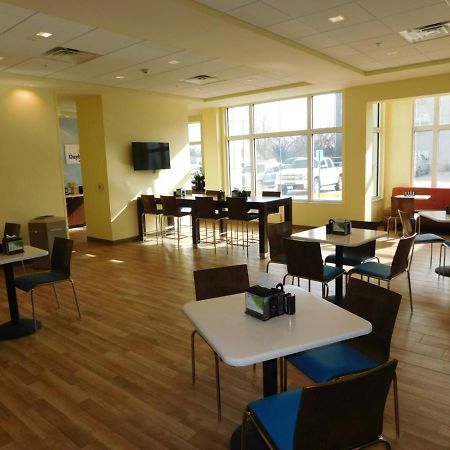 Days Inn & Suites By Wyndham Kearney Ne Eksteriør bilde