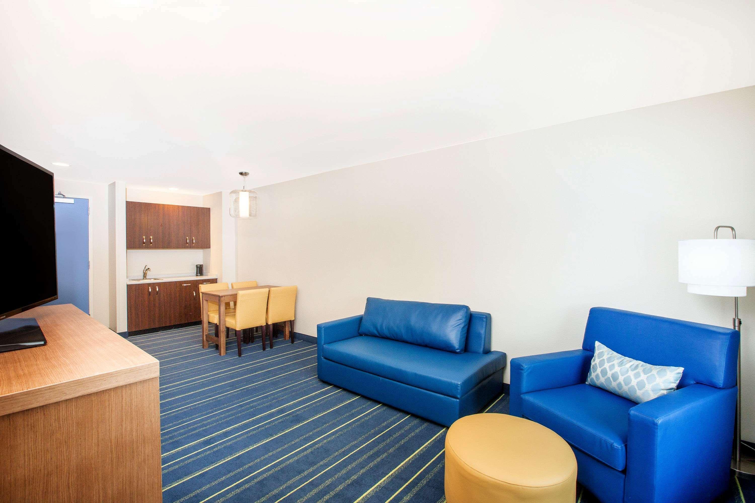 Days Inn & Suites By Wyndham Kearney Ne Eksteriør bilde