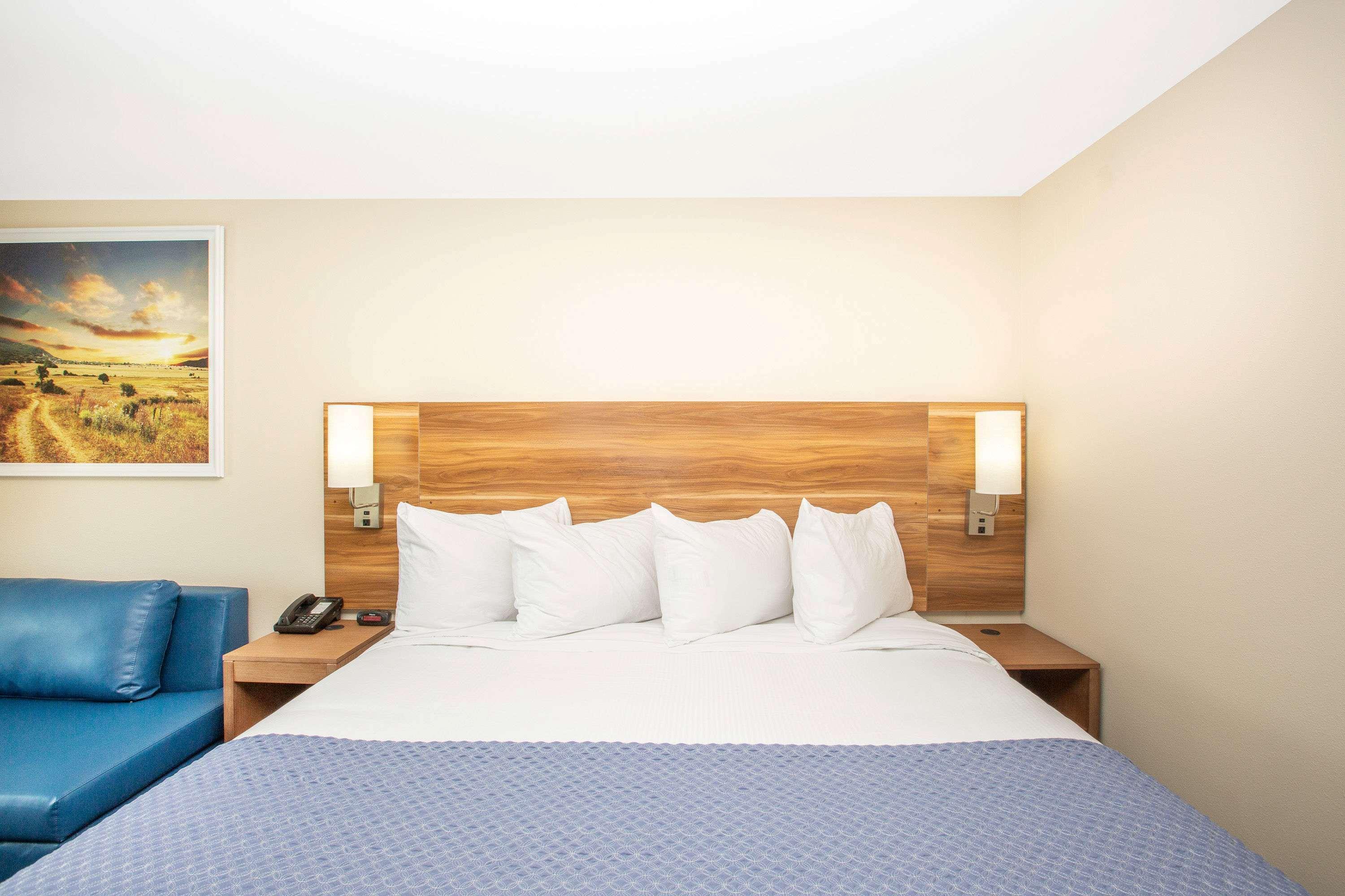 Days Inn & Suites By Wyndham Kearney Ne Eksteriør bilde