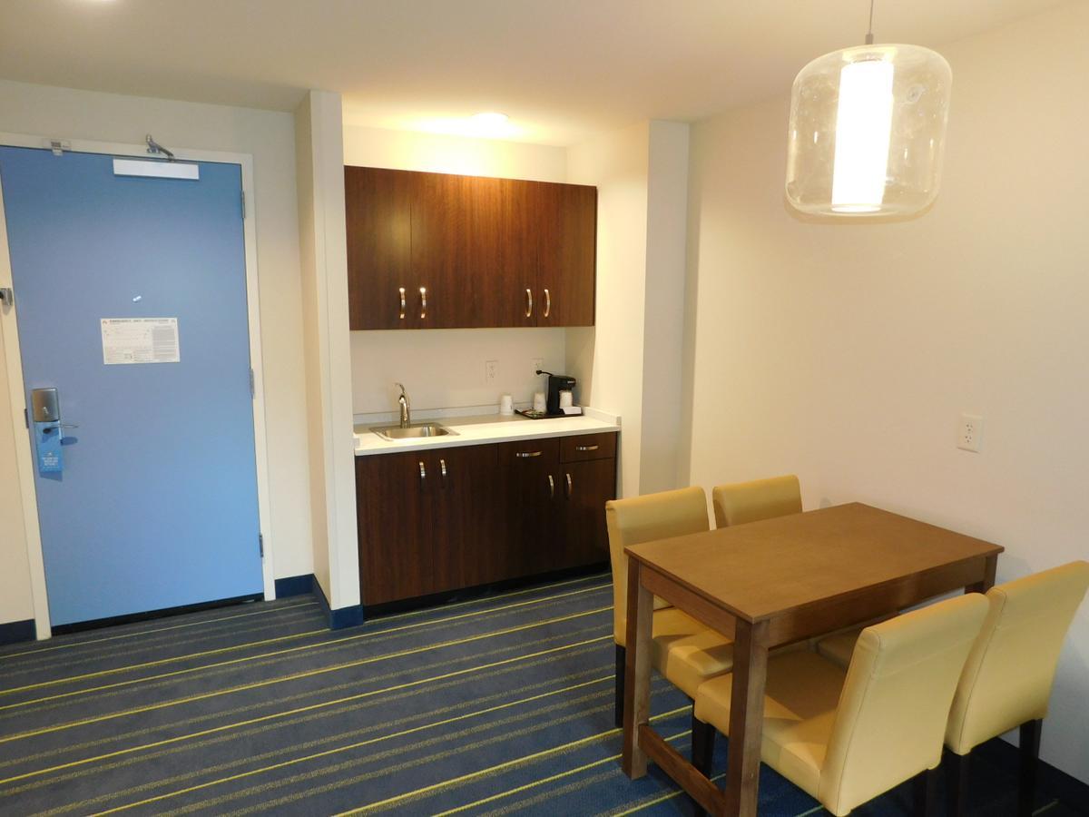 Days Inn & Suites By Wyndham Kearney Ne Eksteriør bilde